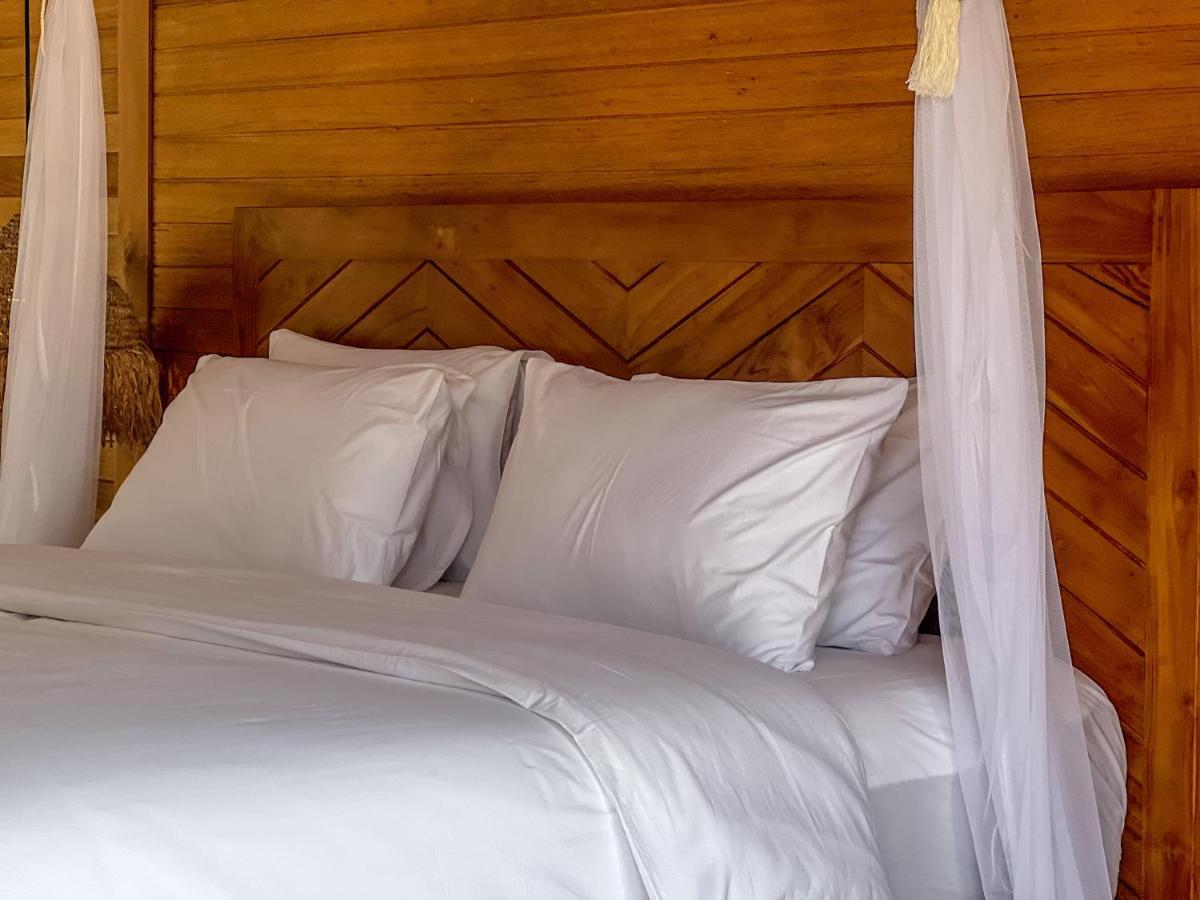 Diamond Beach Villas Tanglad Extérieur photo